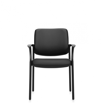 Photo de Eor | Fauteuil d’invité rembourré, vue 1, disponible chez Oburo à Montréal
