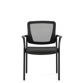 Photo de Eor | Fauteuil d’invité à dossier en tissu maillé, vue 1, disponible chez Oburo à Montréal