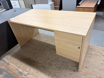 Photo de Bureau de MKO avec caisson gris ou blanc 60' x 30` 395$, vue 1, disponible chez Oburo à Montréal