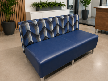 Photo of Seat Lounge Sofa, vue 2, available at Oburo in Montreal