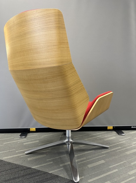 Photo of kruze-lounge-chairs gallery image 3. .. Details at Oburo, your expert in office, medical clinic and classroom furniture in Montreal.