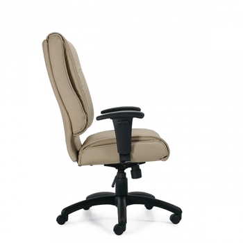 Photo de ashmont-fauteuil-de-direction-basculant-a-dossier-haut image de galerie 7. Gallery 3. Tous les détails chez Oburo, expert en mobilier de bureau pour la clinique ou la salle de classe à Montréal.