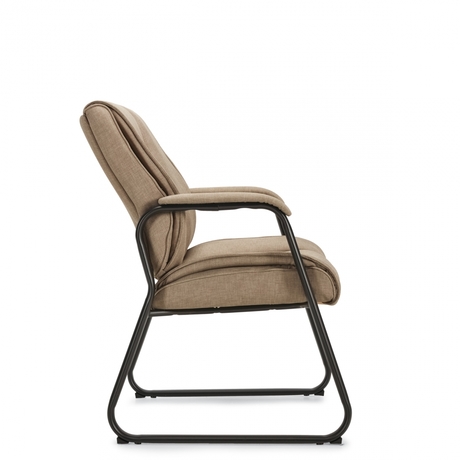 Photo de ashmont-fauteuil-d-invites-a-dossier-moyen image de galerie 7. Gallery 3. Tous les détails chez Oburo, expert en mobilier de bureau pour la clinique ou la salle de classe à Montréal.