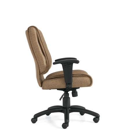 Photo de ashmont-fauteuil-de-direction-basculant-a-dossier-moyen image de galerie 1. Gallery 6. Tous les détails chez Oburo, expert en mobilier de bureau pour la clinique ou la salle de classe à Montréal.