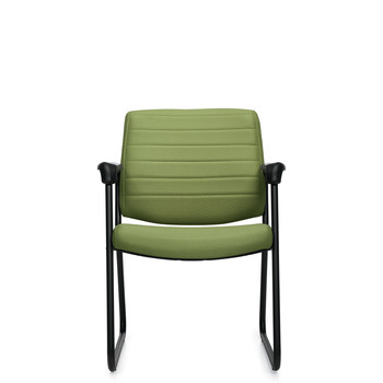 Photo de caman-fauteuil-d-invites-a-dossier-moyen image de galerie 6. Gallery 1. Tous les détails chez Oburo, expert en mobilier de bureau pour la clinique ou la salle de classe à Montréal.