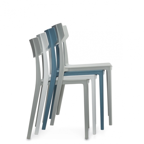 Photo de kylie-chaises-empilables-legeres-et-polyvalentes-gris image de galerie 5. Gallery 8. Tous les détails chez Oburo, expert en mobilier de bureau pour la clinique ou la salle de classe à Montréal.