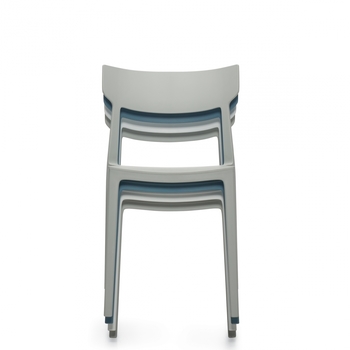 Photo de kylie-chaises-empilables-legeres-et-polyvalentes-gris image de galerie 8. Gallery 5. Tous les détails chez Oburo, expert en mobilier de bureau pour la clinique ou la salle de classe à Montréal.