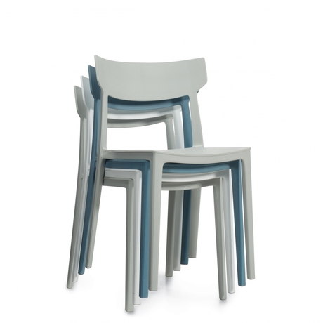 Photo de kylie-chaises-empilables-legeres-et-polyvalentes-gris image de galerie 7. Gallery 6. Tous les détails chez Oburo, expert en mobilier de bureau pour la clinique ou la salle de classe à Montréal.
