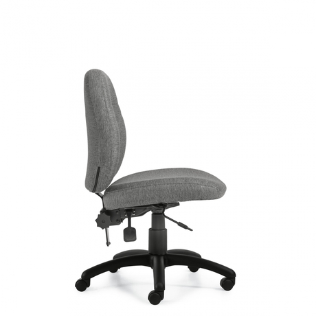 Photo de part-time-fauteuil-fonctionnel-a-dossier-posture-sans-accoudoirs image de galerie 1. Gallery 3. Tous les détails chez Oburo, expert en mobilier de bureau pour la clinique ou la salle de classe à Montréal.