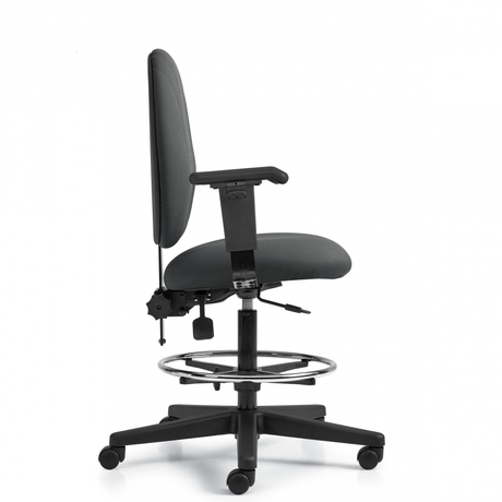Photo de beta-tabouret-fonctionnel-de-dessinateur-a-dossier-posture-avec-accoudoirs image de galerie 1. Gallery 3. Tous les détails chez Oburo, expert en mobilier de bureau pour la clinique ou la salle de classe à Montréal.